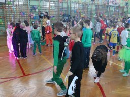 b_1024_768_0_00_images_2023_2024_WYDARZENIA_Choinka_418268428_840200847907865_5089410543965717353_n